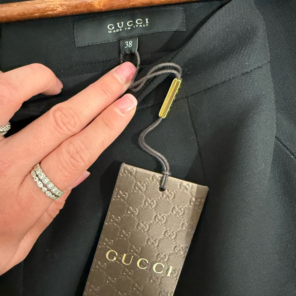 Gucci authentic NWT Black classic pencil skirt